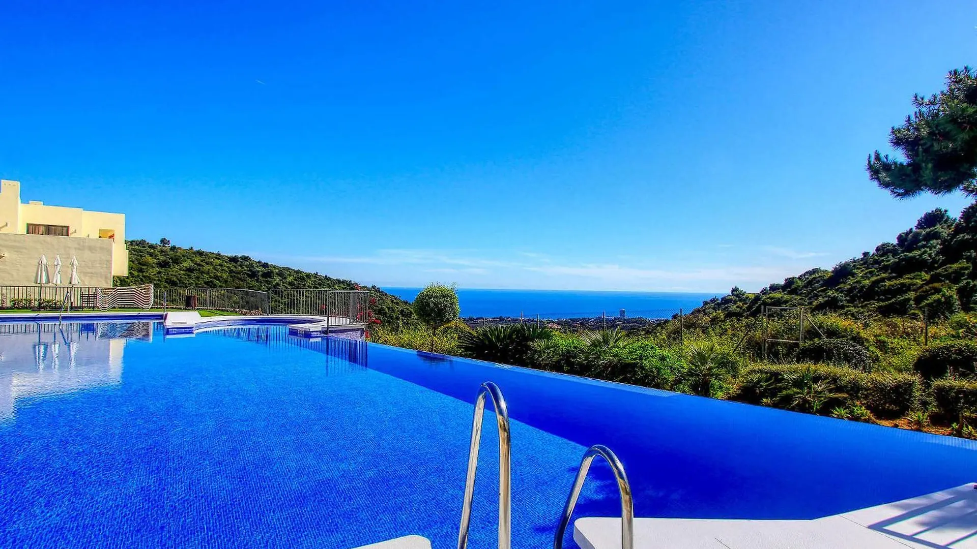 1090 Amazing Panorama Sea View Penthouse Large Terrace Heated Pool Gym Lejlighed Marbella 0*,  Spanien