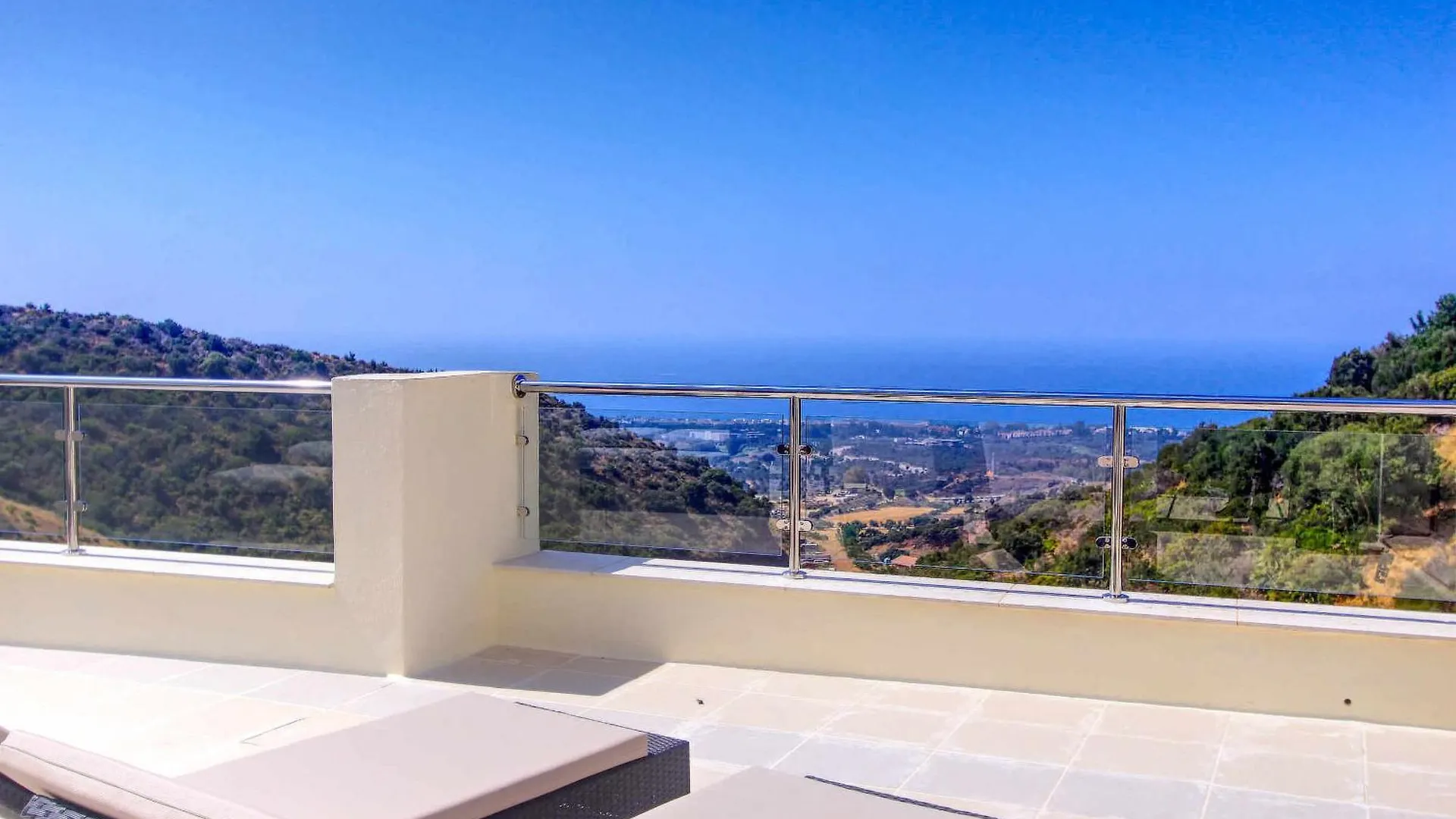 1090 Amazing Panorama Sea View Penthouse Large Terrace Heated Pool Gym Lejlighed Marbella