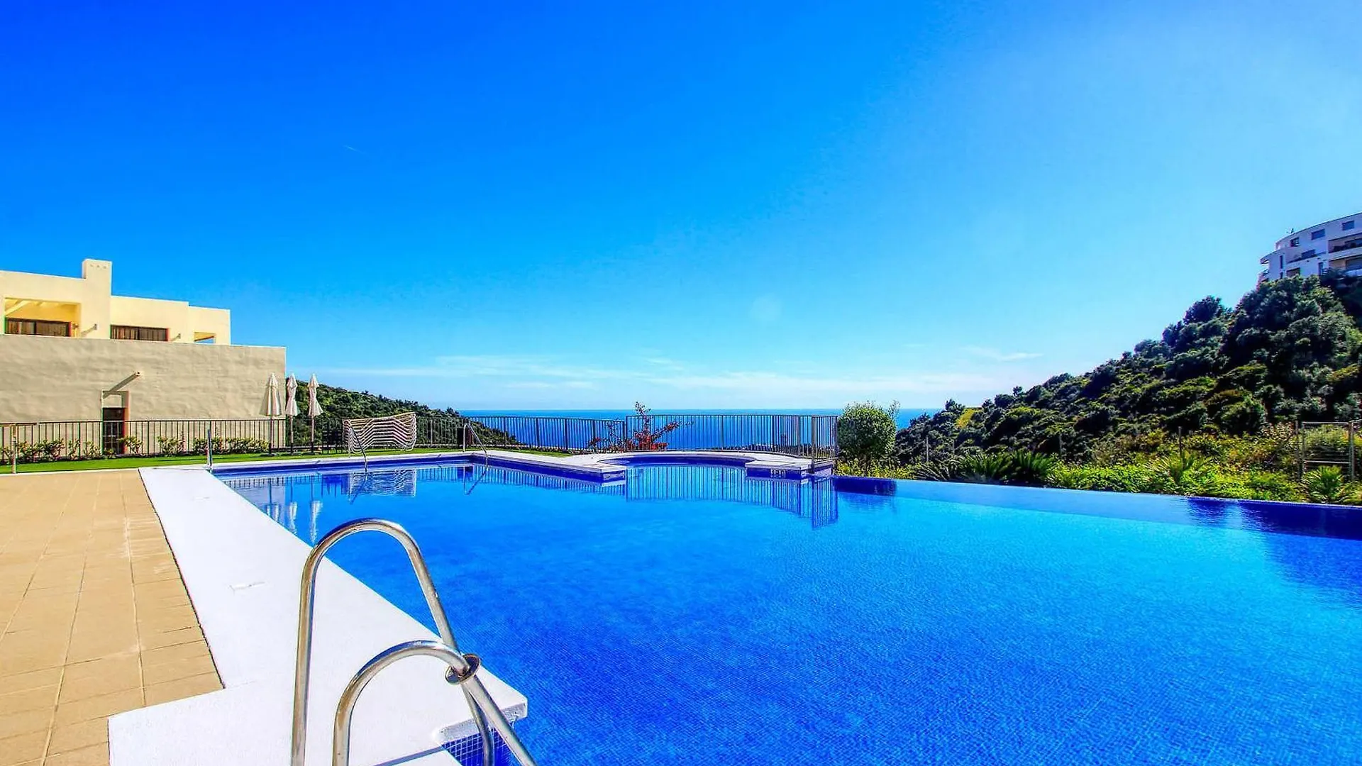 1090 Amazing Panorama Sea View Penthouse Large Terrace Heated Pool Gym Lejlighed Marbella