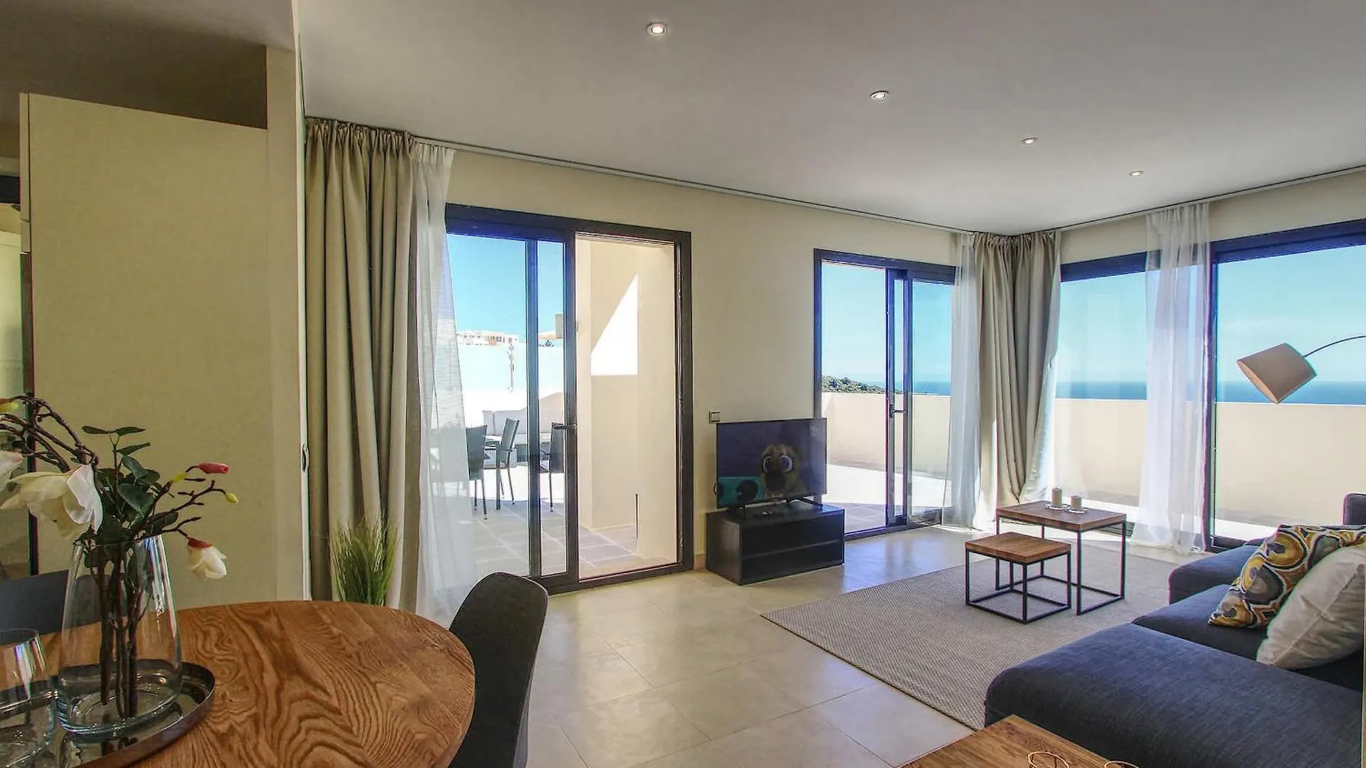마르베야 1090 Amazing Panorama Sea View Penthouse Large Terrace Heated Pool Gym 아파트 0*,
