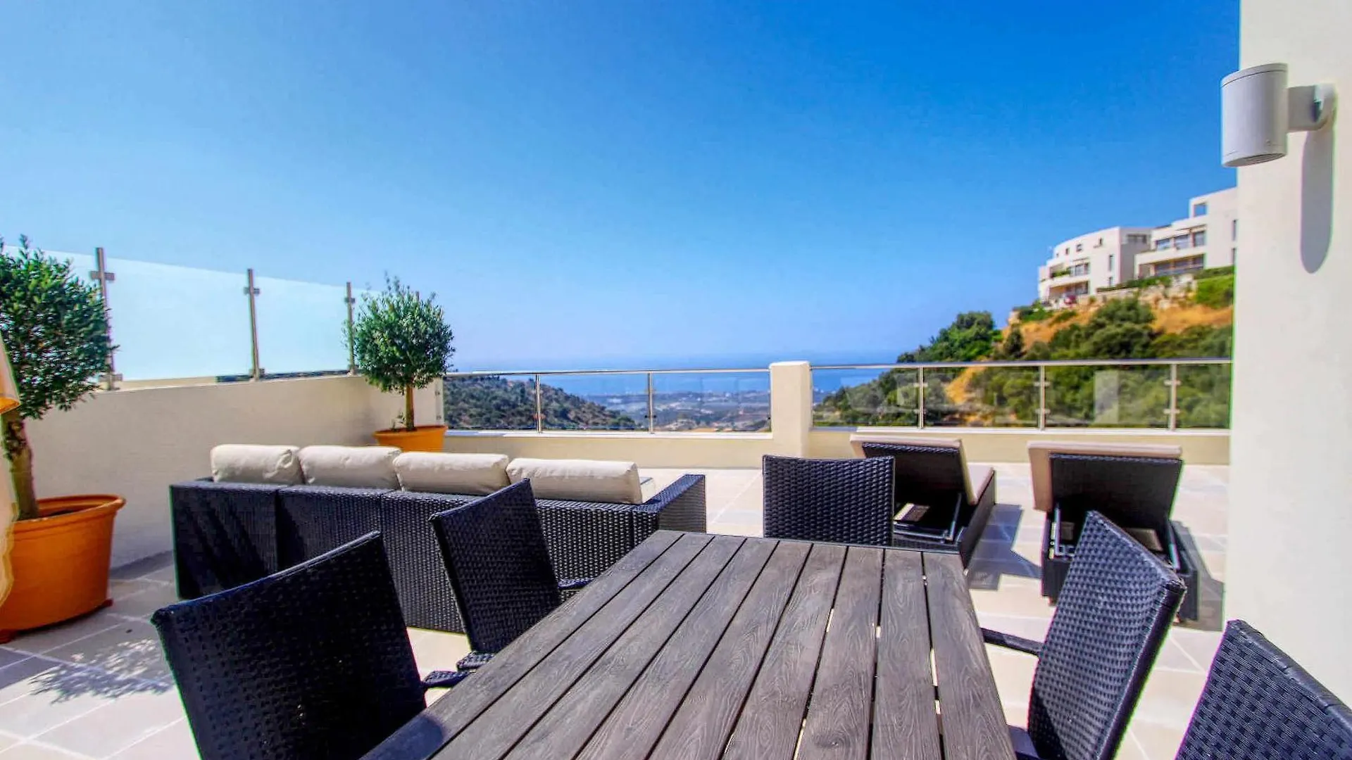 Ferienwohnung 1090 Amazing Panorama Sea View Penthouse Large Terrace Heated Pool Gym Marbella