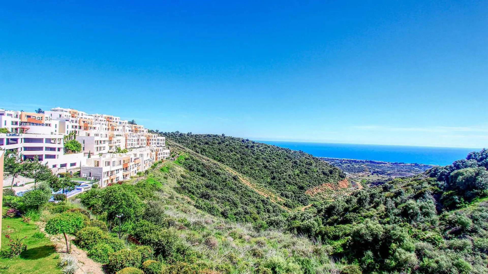 Ferienwohnung 1090 Amazing Panorama Sea View Penthouse Large Terrace Heated Pool Gym Marbella Apartment